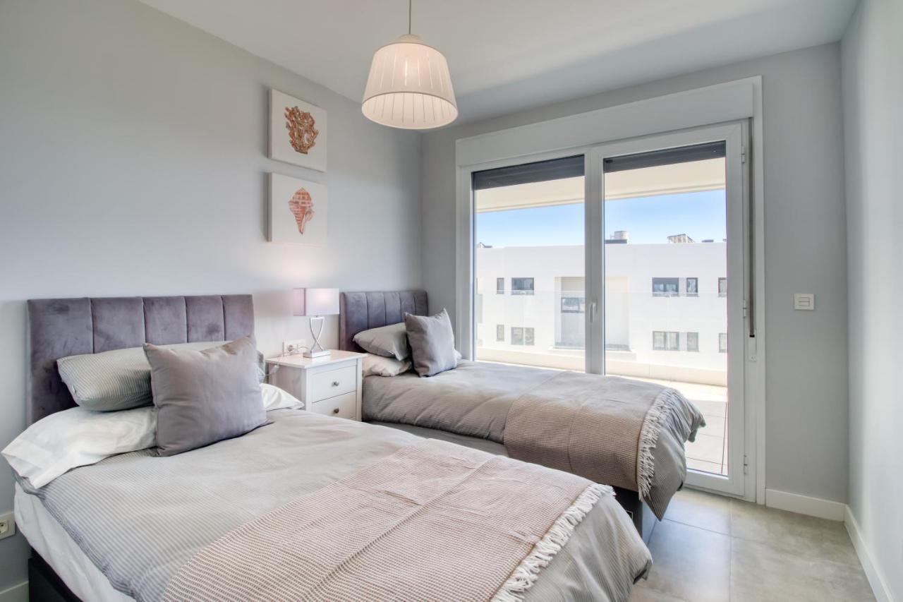 Newly Constructed 2 Bed Apartment With Sea Views Casares Luaran gambar