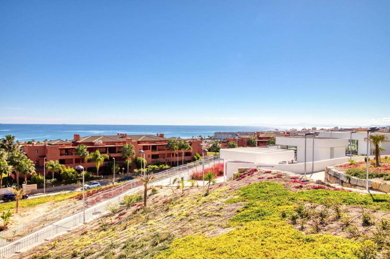 Newly Constructed 2 Bed Apartment With Sea Views Casares Luaran gambar
